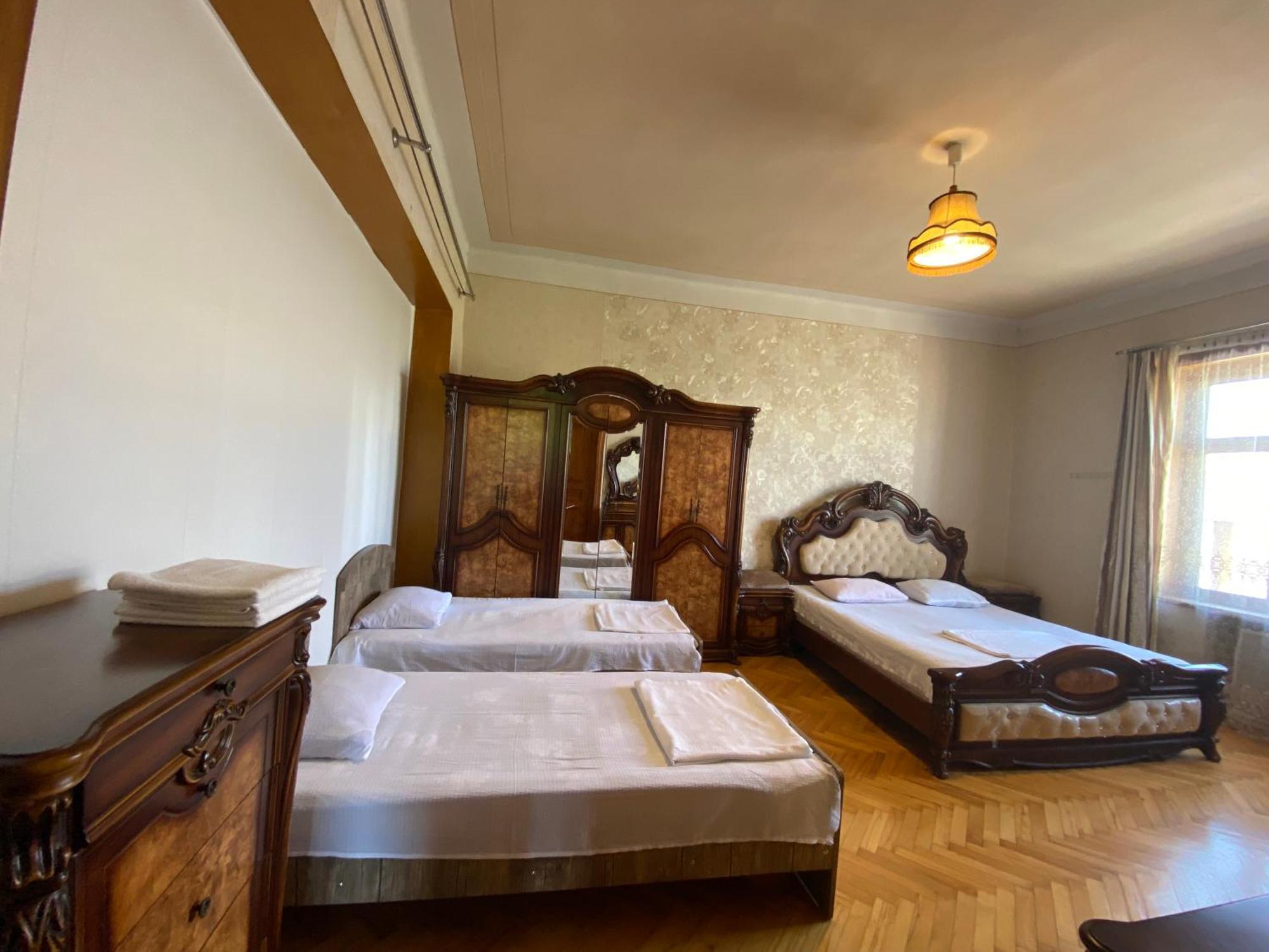 Valiko House In Telavi Hotel Ngoại thất bức ảnh
